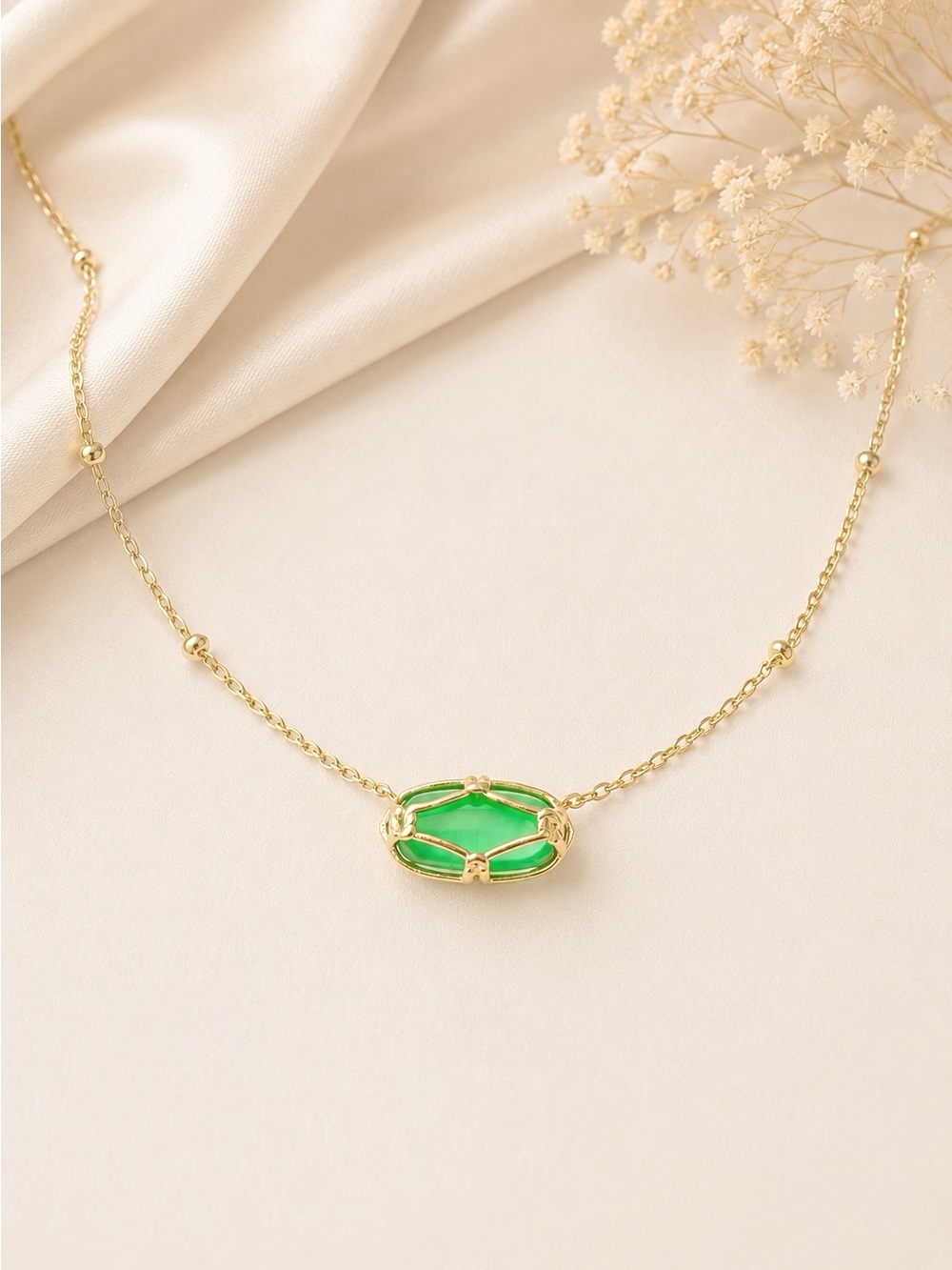 Kendra Scott Elisa Lattice Frame Gold Pendant in mint Green Mother of Pearl - Picture 3 of 8